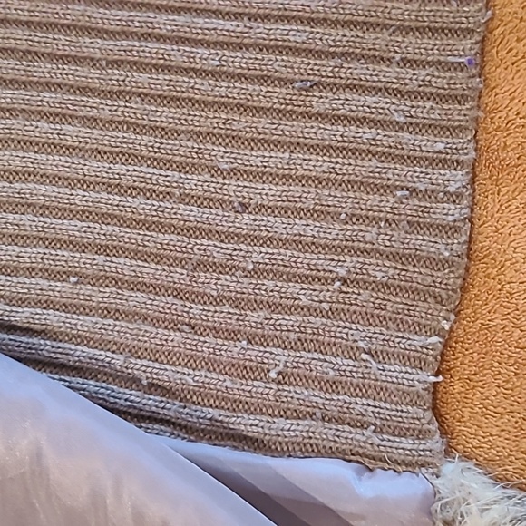 Faux fur vest - Picture 9 of 10